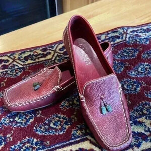 Ralph Lauren women’s 6.5 gently worn leather shoes.